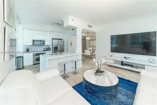 6515 Collins Ave, Miami Beach, FL 33141 - Photo 9