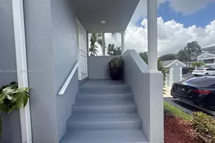 2024 SE 27th Dr, Homestead, FL 33035 - Photo 5