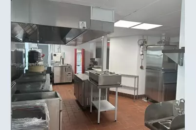 929 Collins Ave, Miami Beach, FL 33139 - Photo 9