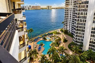 19195 NE 36th Ct, Aventura, FL 33180 - Photo 17