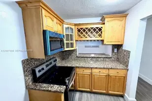 1945 NW 29th St, Miami, FL 33142 - Photo 7