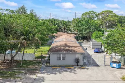 2540 NW 90th St, Miami, FL 33147 - Photo 1