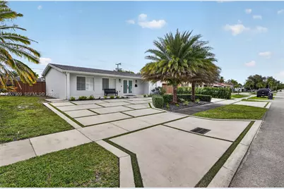 4865 SW 94th Ave, Miami, FL 33165 - Photo 1