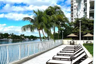 5600 Collins Ave, Miami Beach, FL 33140 - Photo 25