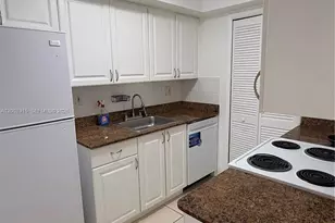 17600 NW 68th Ave, Hialeah, FL 33015 - Photo 9