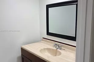 17600 NW 68th Ave, Hialeah, FL 33015 - Photo 27