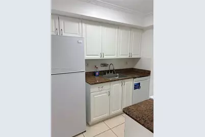 17600 NW 68th Ave #B2004, Hialeah, FL 33015 - Photo 11