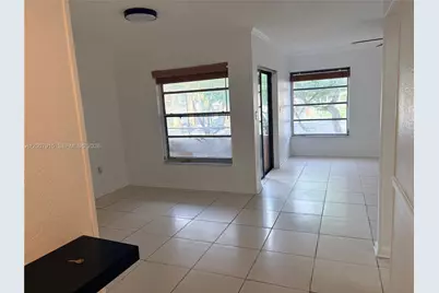 17600 NW 68th Ave #B2004, Hialeah, FL 33015 - Photo 5