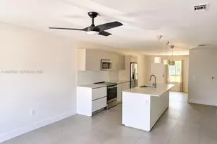 2505 NE 193rd St, Miami, FL 33180 - Photo 5