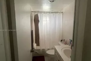 680 Miller Dr, Miami Springs, FL 33166 - Photo 17