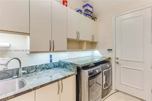 19471 NE 14th Ct, Miami, FL 33179 - Photo 37
