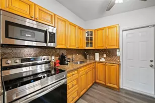 13840 NW 5th Ct, North Miami, FL 33168 - Photo 23