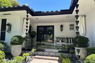 16241 W Troon Cir, Miami Lakes, FL 33014 - Photo 17