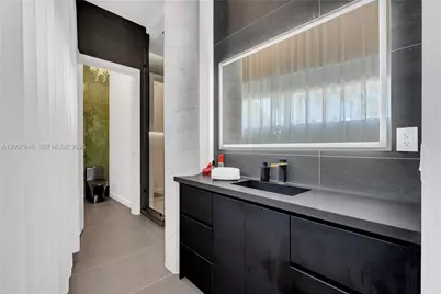 11 Century Ln, Miami Beach, FL 33139 - Photo 9