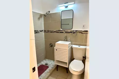 215 30th St #17, Miami Beach, FL 33140 - Photo 5