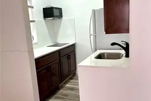 215 30th St, Miami Beach, FL 33140 - Photo 3