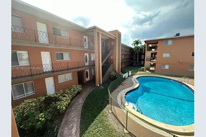 2330 NW 11th St #33, Miami, FL 33125 - Photo 9