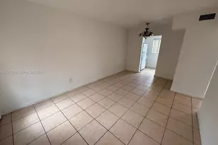2330 NW 11th St, Miami, FL 33125 - Photo 7