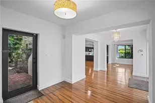 476 NE 119th St, Biscayne Park, FL 33161 - Photo 17