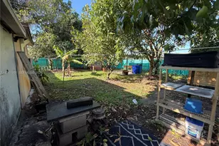 1160 NW 77th Way, Pembroke Pines, FL 33024 - Photo 15