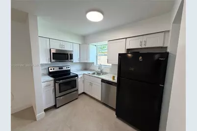 1160 NW 77th Way #1160, Pembroke Pines, FL 33024 - Photo 11
