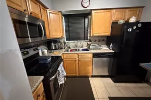 1160 NW 77th Way, Pembroke Pines, FL 33024 - Photo 13