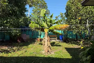 1160 NW 77th Way, Pembroke Pines, FL 33024 - Photo 17