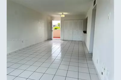 802 NW 87th Ave #315, Miami, FL 33172 - Photo 5