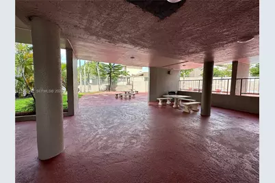 802 NW 87th Ave #315, Miami, FL 33172 - Photo 15