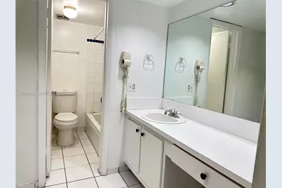 802 NW 87th Ave #315, Miami, FL 33172 - Photo 9