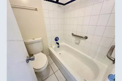 802 NW 87th Ave #315, Miami, FL 33172 - Photo 9