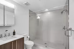 7825 NW 107th Ave, Doral, FL 33178 - Photo 13