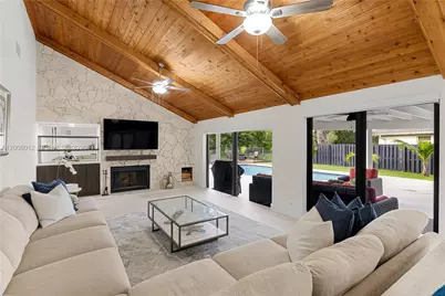9171 NW 13th St, Plantation, FL 33322 - Photo 7