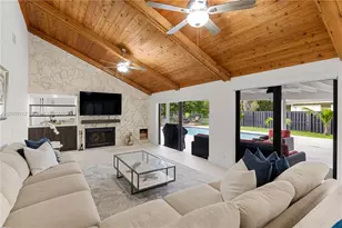 9171 NW 13th St, Plantation, FL 33322 - Photo 7
