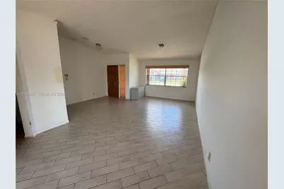 10379 Welleby Isles Blvd, Sunrise, FL 33351 - Photo 7