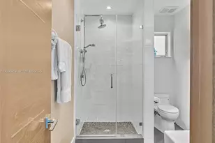 307 Holiday Dr, Hallandale Beach, FL 33009 - Photo 59