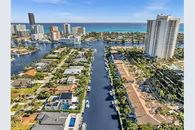 307 Holiday Dr, Hallandale Beach, FL 33009 - Photo 15