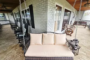 2445 SE Airport Estates St, Other City - In The State Of Florida, FL 34266 - Photo 5
