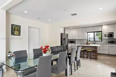 11335 NW 59th Ct, Hialeah, FL 33012 - Photo 11