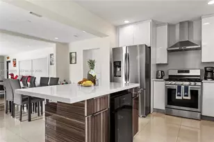 11335 NW 59th Ct, Hialeah, FL 33012 - Photo 17