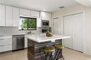 11335 NW 59th Ct, Hialeah, FL 33012 - Photo 15