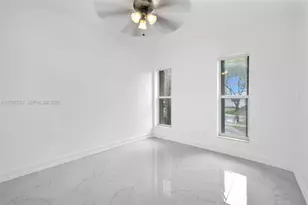 3441 N Hills Dr, Hollywood, FL 33021 - Photo 37