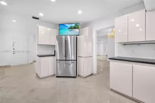 3441 N Hills Dr, Hollywood, FL 33021 - Photo 13