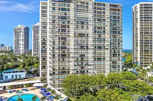 3731 N Country Club Dr, Aventura, FL 33180 - Photo 1