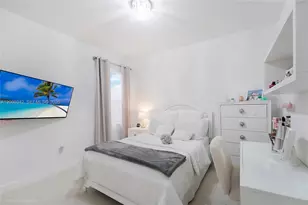 8723 NW 102nd Pl, Doral, FL 33178 - Photo 13