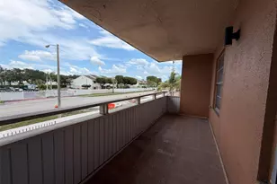 17650 NW 68th Ave, Hialeah, FL 33015 - Photo 19