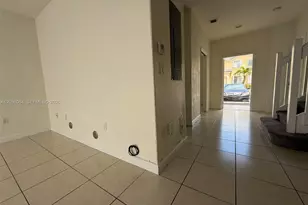 6940 NW 177th St, Hialeah, FL 33015 - Photo 9