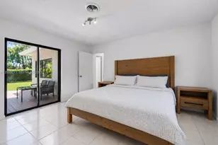 8620 SW 159th St, Palmetto Bay, FL 33157 - Photo 17