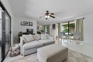 8620 SW 159th St, Palmetto Bay, FL 33157 - Photo 25