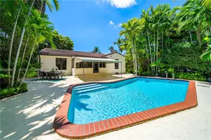 739 Lakeview Dr, Miami Beach, FL 33140 - Photo 19